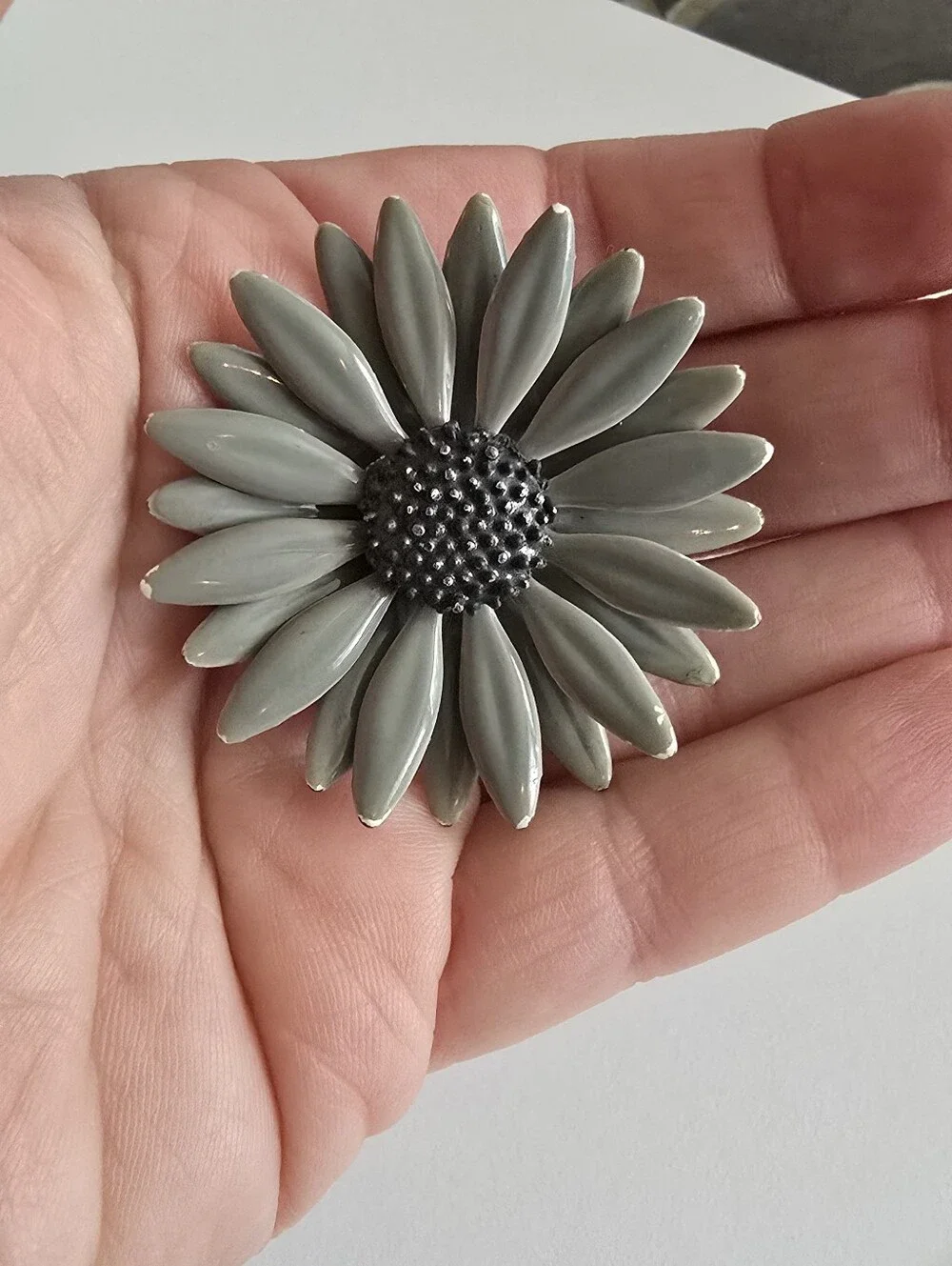 Vintage flower brooch tone floral pin enamel grey gray